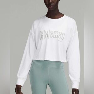 Lululemon Muscle Live White Oversized Long Sleeve Shirt—GREAT!!  Like New!